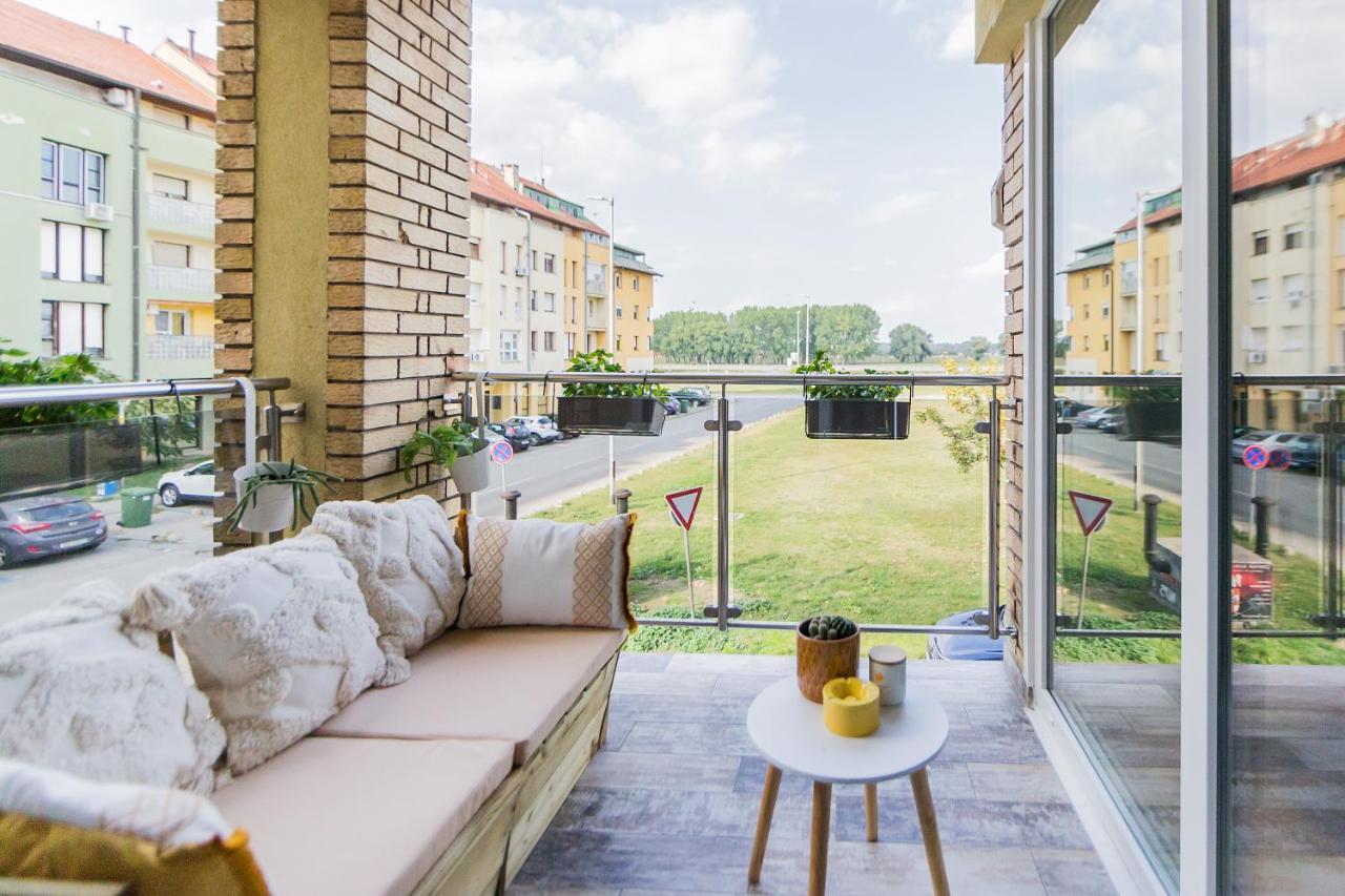 Apartman Bruna Self Check-In Osijek Exteriör bild