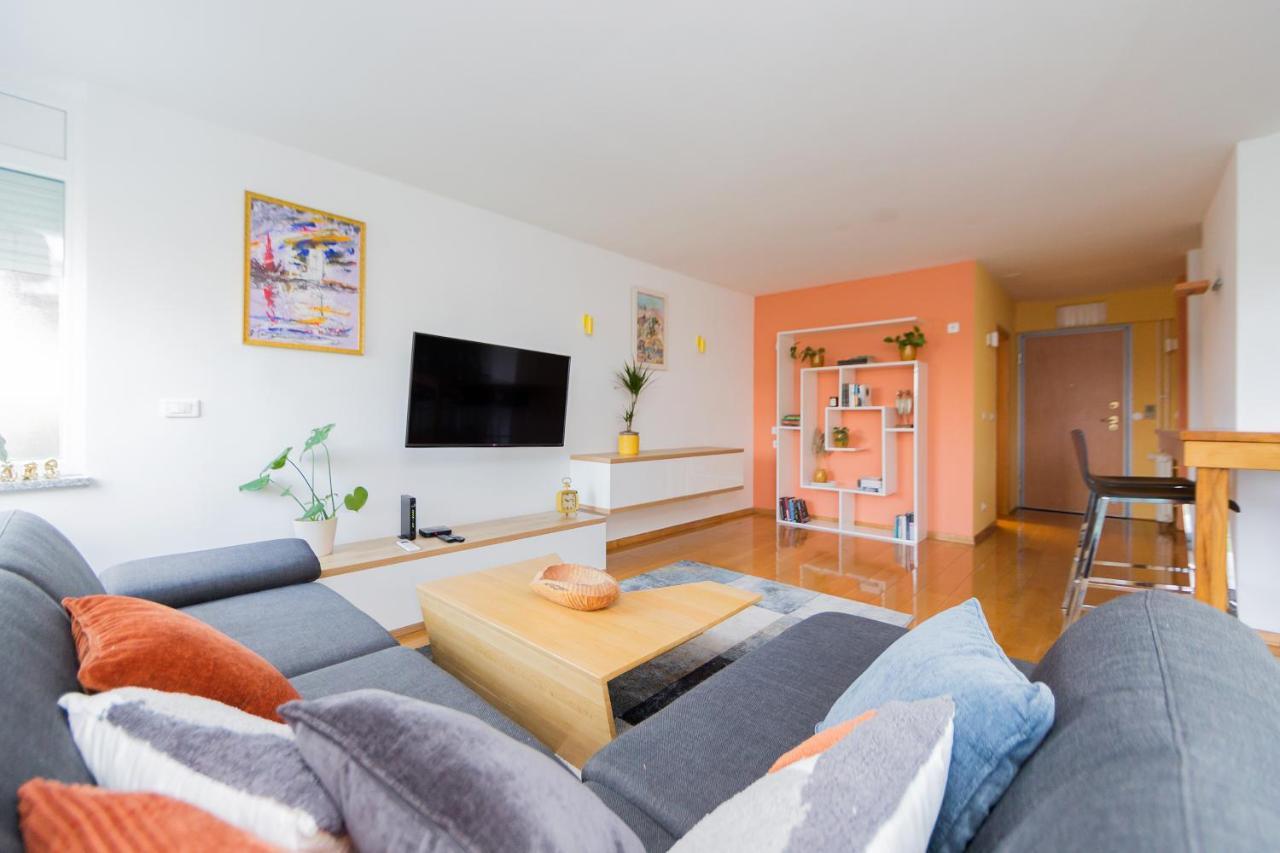 Apartman Bruna Self Check-In Osijek Exteriör bild