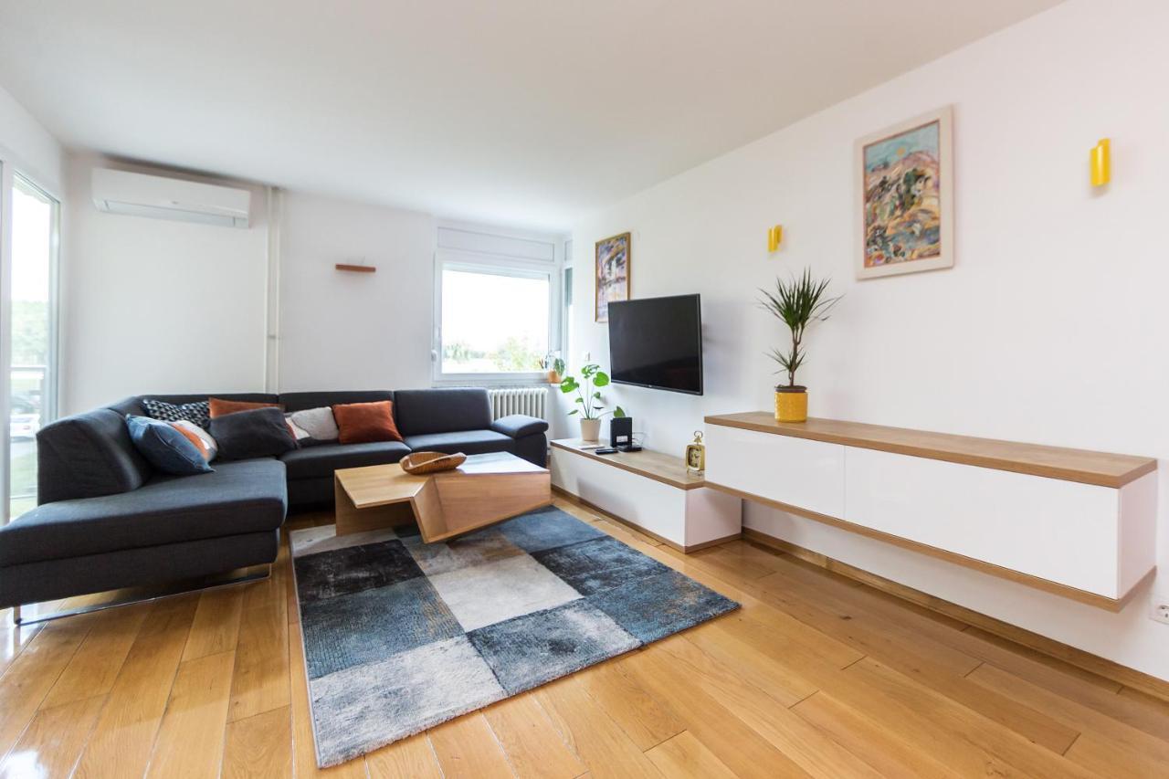 Apartman Bruna Self Check-In Osijek Exteriör bild