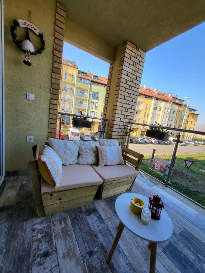 Apartman Bruna Self Check-In Osijek Exteriör bild